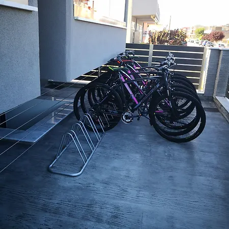 Peloton 酒店 Paralía