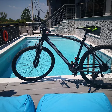 Peloton Hotel Paralia Katerinis