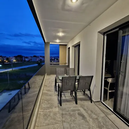 Peloton 3* Paralia Katerinis