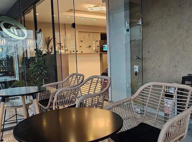 Peloton Hotel
