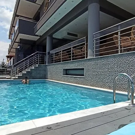Peloton 3* Paralia Katerinis