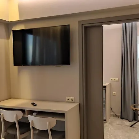 Peloton Hotel 3*