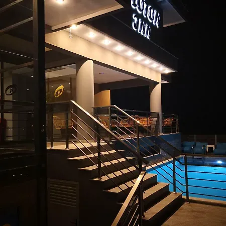 Peloton Hotel Paralia Katerinis