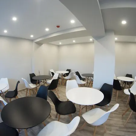 Peloton Otel Paralía