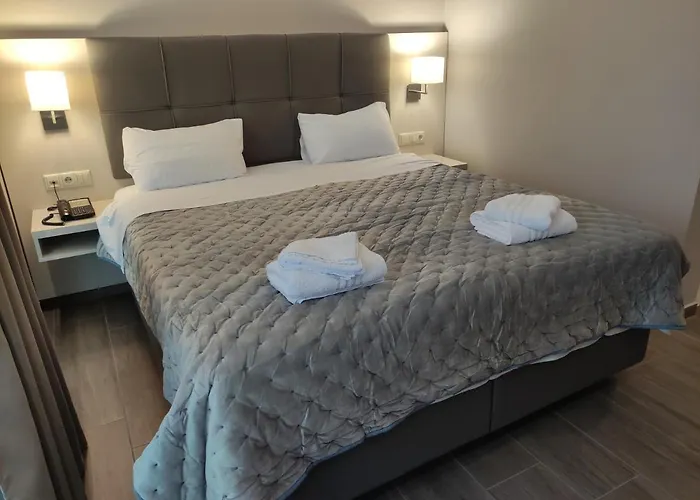 Отель Peloton Паралия-Катерини