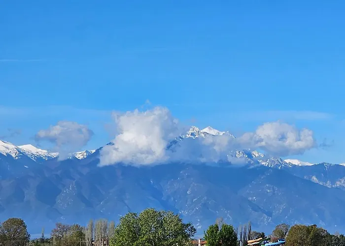 Peloton Hotel Paralía